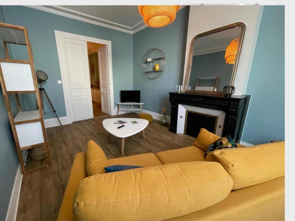 -Le Petit Rochelais- Centre Ville, Stationnement, Netflix - Ideal Couples, Familles, Business Niort Ngoại thất bức ảnh